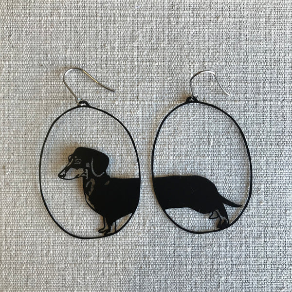 Dachshund earrings / black
